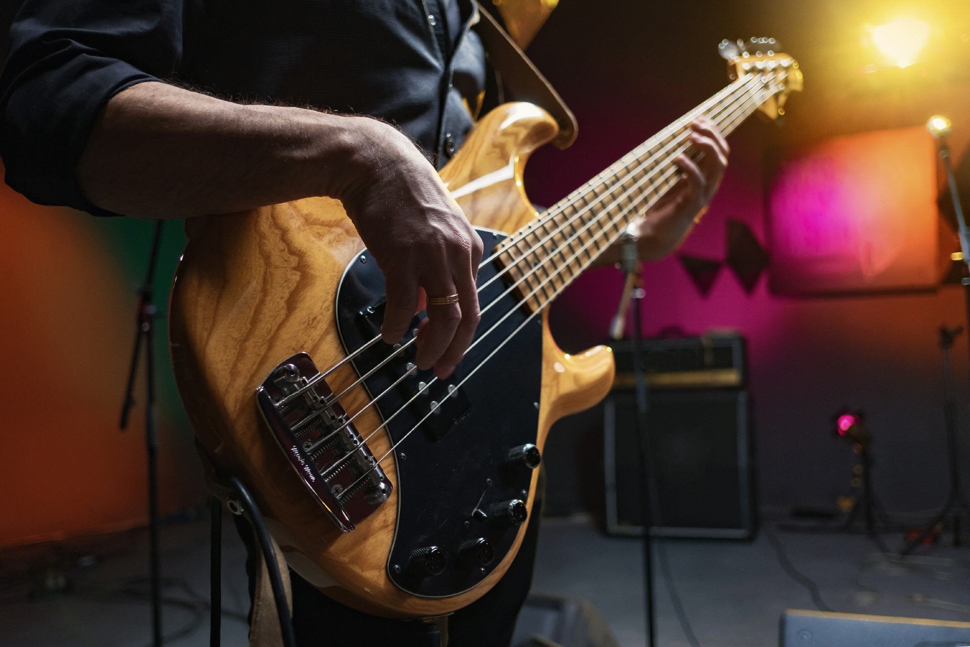 E-Bass